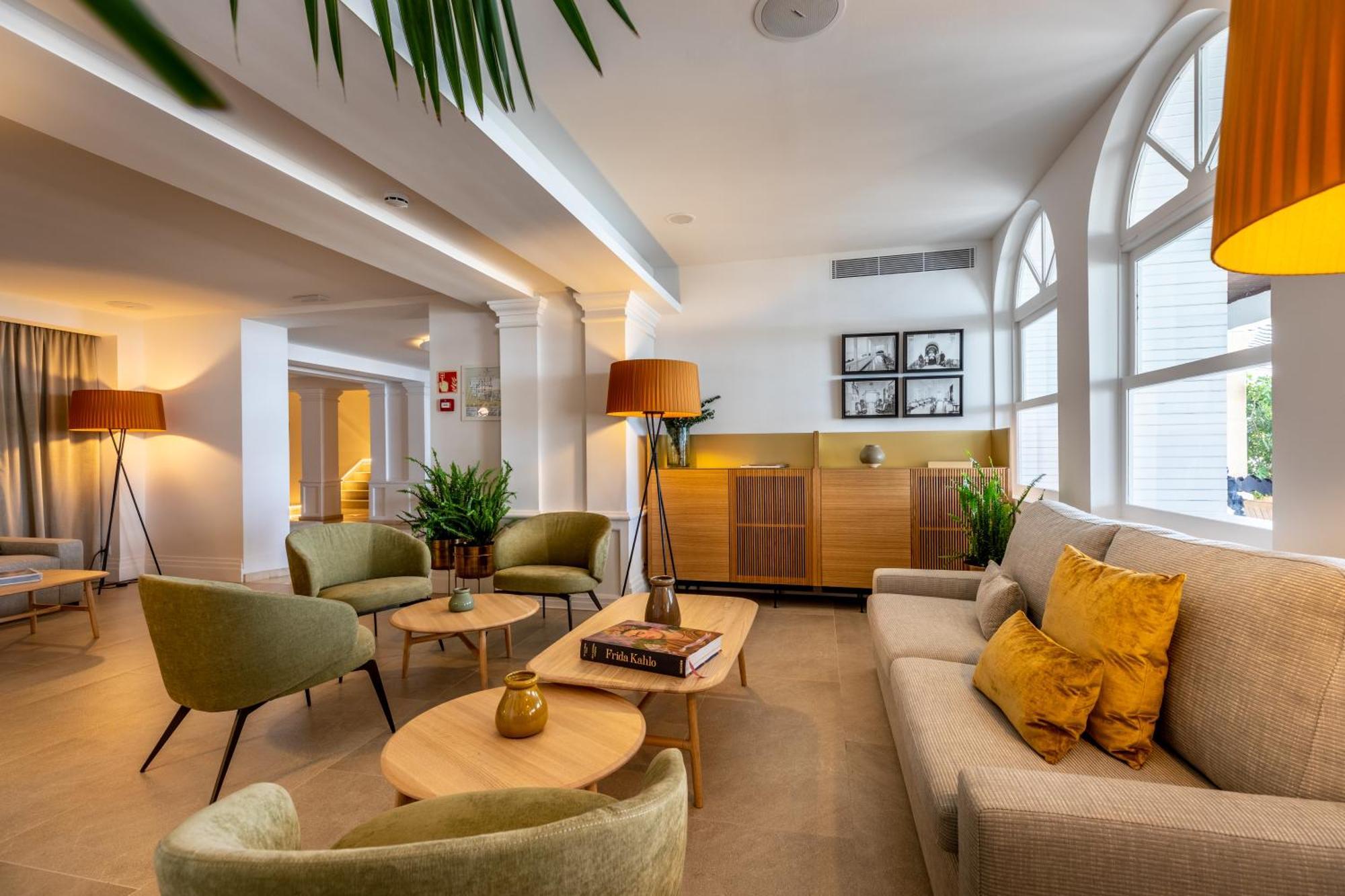Hotel Illa D'Or & Club Apts 4* Sup 포엔샤 항구 외부 사진